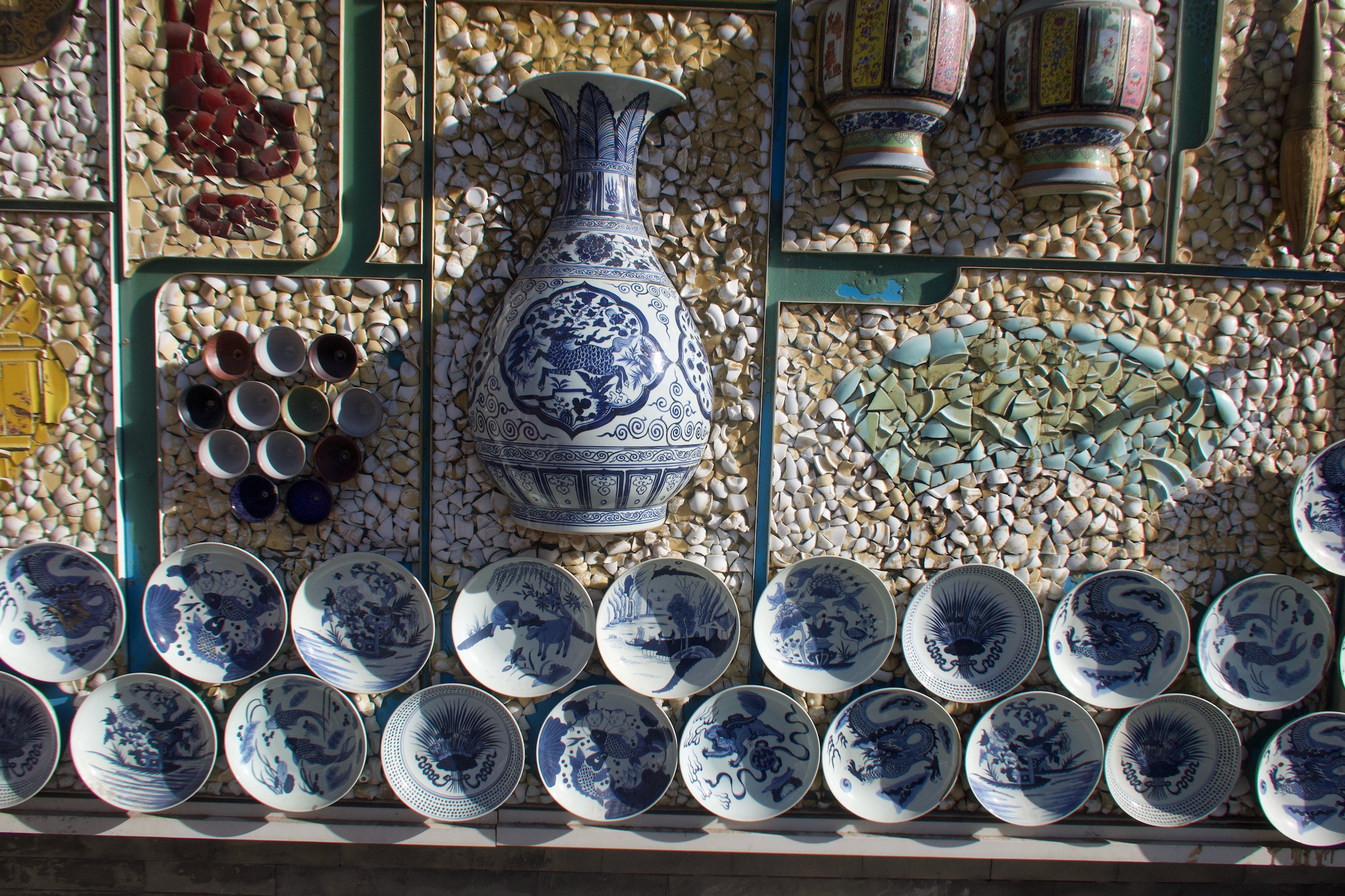 Chinese White Painting location at Panjiayuan market in Beijing, China.